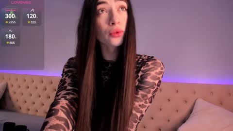 Nickie online show from 01-30-25, 07:39