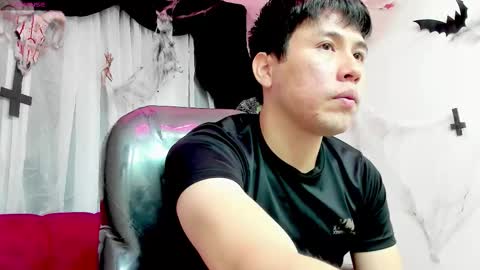 Nickk Wolff online show from 10-15-25, 04:12