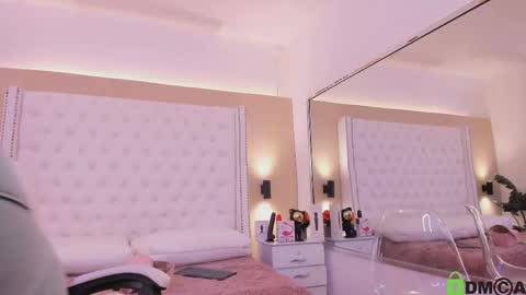 nickky online show from 12-17-25, 01:17