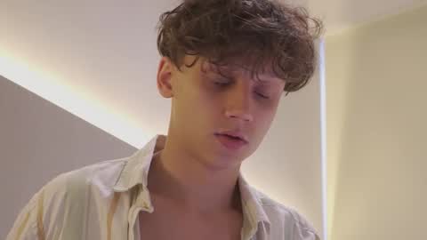 Nicky Neal online show from 10-16-25, 12:33