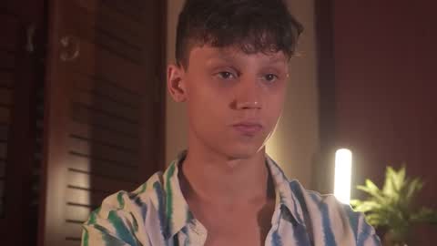 Nicky Neal online show from 11-18-25, 01:15