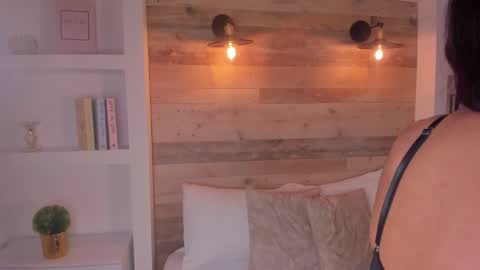 Nicky  online show from 10-25-25, 03:03