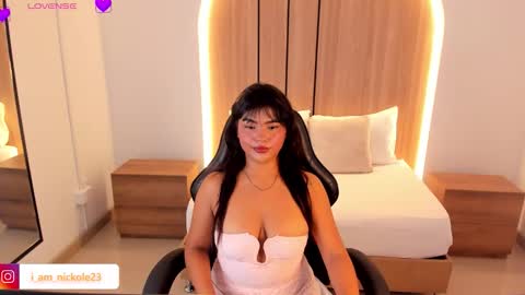 Nicky  online show from 10-29-25, 01:41