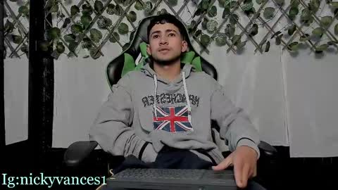Snapshot of nicky_vance chatting on 10-10-25, 07:24 nicky online show from 10-10-25, 07:24