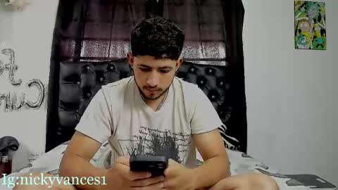 Snapshot of nicky_vance chatting on 11-03-25, 06:53 nicky online show from 11-03-25, 06:53