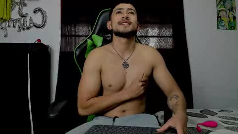 Snapshot of nicky_vance chatting on 11-16-25, 07:52 nicky online show from 11-16-25, 07:52