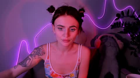 Nicky Weekends online show from 12-02-24, 09:39