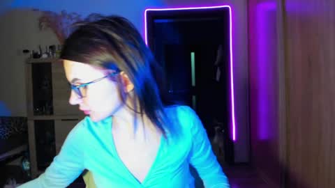 Nicky Weekends online show from 01-26-25, 02:24