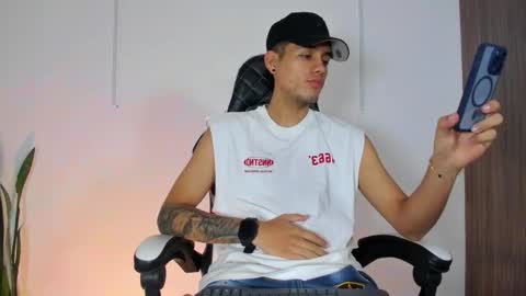 Nicky  online show from 10-12-25, 12:15