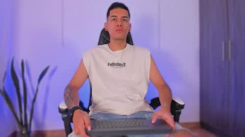 Nicky  online show from 11-03-25, 01:01