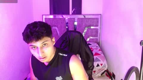 NICOLAS online show from 11-30-25, 03:21