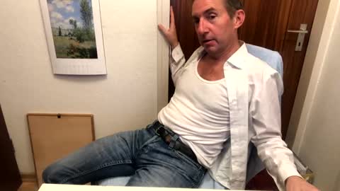 Nico online show from 12-21-24, 01:10