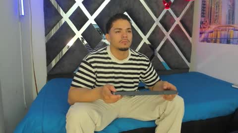 nico_blaze7 online show from 11-18-25, 12:31