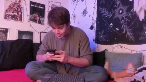 Snapshot of nico_bulge chatting on 11-08-25, 02:23 Nicols online show from 11-08-25, 02:23