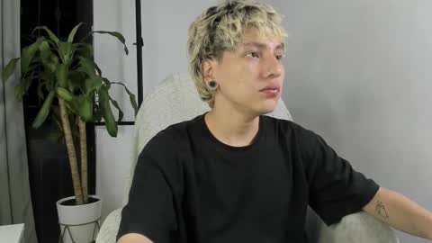 Nico  online show from 11-06-25, 03:40