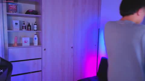 Snapshot of nicoisonline chatting on 10-25-25, 08:03 Nicolas online show from 10-25-25, 08:03