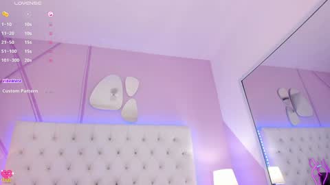 Nicol  online show from 01-16-25, 04:17