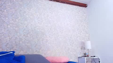 Snapshot of nicol_ferrer chatting on 11-26-25, 03:07 Nicol online show from 11-26-25, 03:07