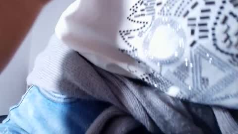 Nicol online show from 01-16-26, 02:59