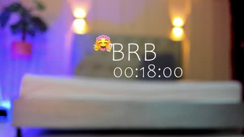 Snapshot of nicol_snow chatting on 01-06-25, 01:08 Your baby Nicol online show from 01-06-25, 01:08