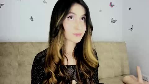 Snapshot of nicol_swift_ chatting on 12-16-24, 02:47 Nicol online show from 12-16-24, 02:47