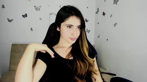 Snapshot of nicol_swift_ chatting on 01-11-25, 05:41 Nicol online show from 01-11-25, 05:41