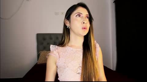 Snapshot of nicol_swift_ chatting on 02-02-25, 03:10 Nicol online show from 02-02-25, 03:10