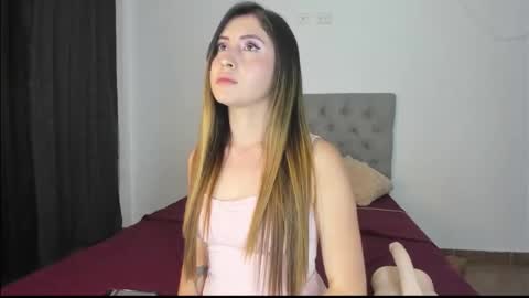 Snapshot of nicol_swift_ chatting on 02-08-25, 01:11 Nicol online show from 02-08-25, 01:11