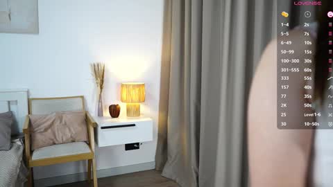 Lana online show from 11-20-25, 06:18