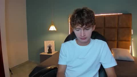 Snapshot of nicolasferrer18 chatting on 11-05-25, 07:25 nicolasferrer18 online show from 11-05-25, 07:25