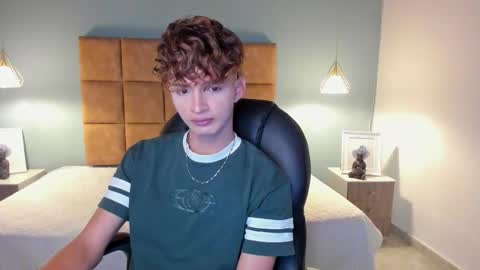 Snapshot of nicolasferrer18 chatting on 11-16-25, 07:30 nicolasferrer18 online show from 11-16-25, 07:30