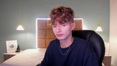 Snapshot of nicolasferrer18 chatting on 11-17-25, 07:30 nicolasferrer18 online show from 11-17-25, 07:30