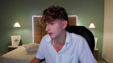 Snapshot of nicolasferrer18 chatting on 11-20-25, 07:24 nicolasferrer18 online show from 11-20-25, 07:24