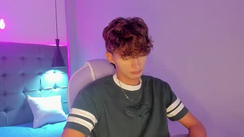 Snapshot of nicolasferrer18 chatting on 12-01-25, 07:30 nicolasferrer18 online show from 12-01-25, 07:30