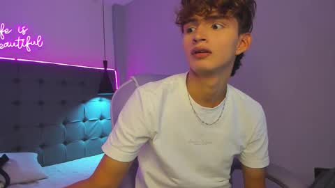 Snapshot of nicolasferrer18 chatting on 12-16-25, 07:19 nicolasferrer18 online show from 12-16-25, 07:19