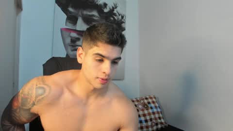 Snapshot of nicolasmuscle chatting on 12-29-24, 10:57 Andres online show from 12-29-24, 10:57