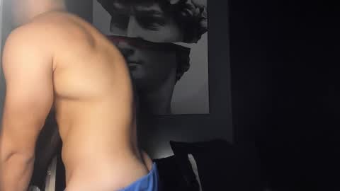 Snapshot of nicolasmuscle chatting on 10-14-25, 07:03 Andres online show from 10-14-25, 07:03