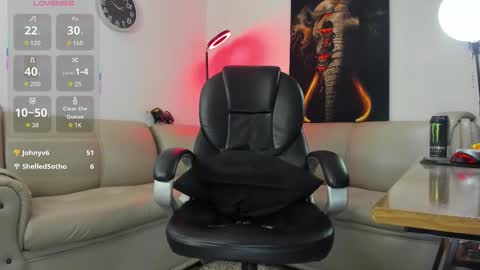 Nicolas Fellener online show from 12-17-25, 04:29