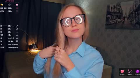 Snapshot of nicolavanderbie chatting on 11-06-25, 06:42 Nicoletta online show from 11-06-25, 06:42