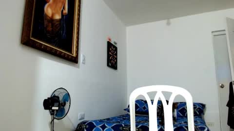 Snapshot of nicolay_74 chatting on 11-12-25, 11:25 Nicolay online show from 11-12-25, 11:25