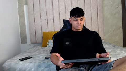 nicole_and_thiago online show from 01-27-25, 12:33