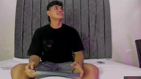 nicole_and_thiago online show from 03-02-25, 01:05