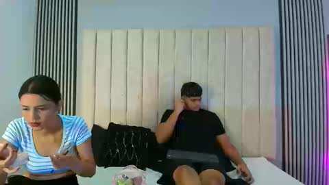 nicole_and_thiago online show from 09-11-25, 08:42