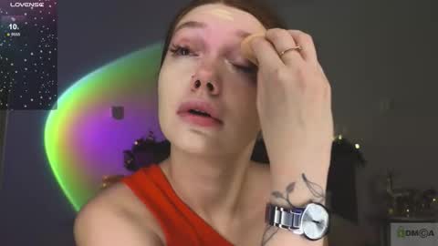 Nicole online show from 12-18-25, 08:59