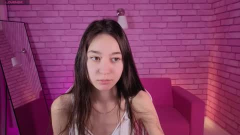 Snapshot of nicole_brownie chatting on 03-04-26, 01:55 Nicole online show from 03-04-26, 01:55