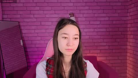 Snapshot of nicole_brownie chatting on 04-04-26, 01:26 Nicole online show from 04-04-26, 01:26