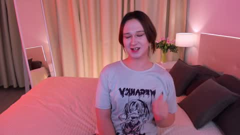 Nicole online show from 01-28-25, 05:14