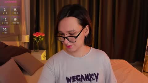 Nicole online show from 02-25-25, 10:26
