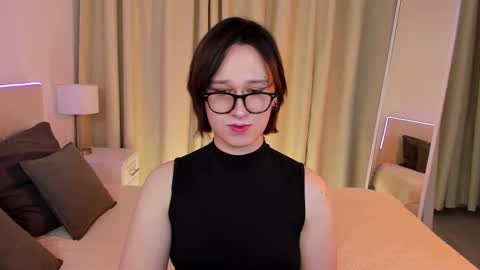 Nicole online show from 02-26-25, 10:58
