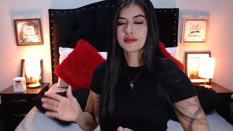 Snapshot of nicole_duran3095 chatting on 12-07-24, 04:31 Nick online show from 12-07-24, 04:31